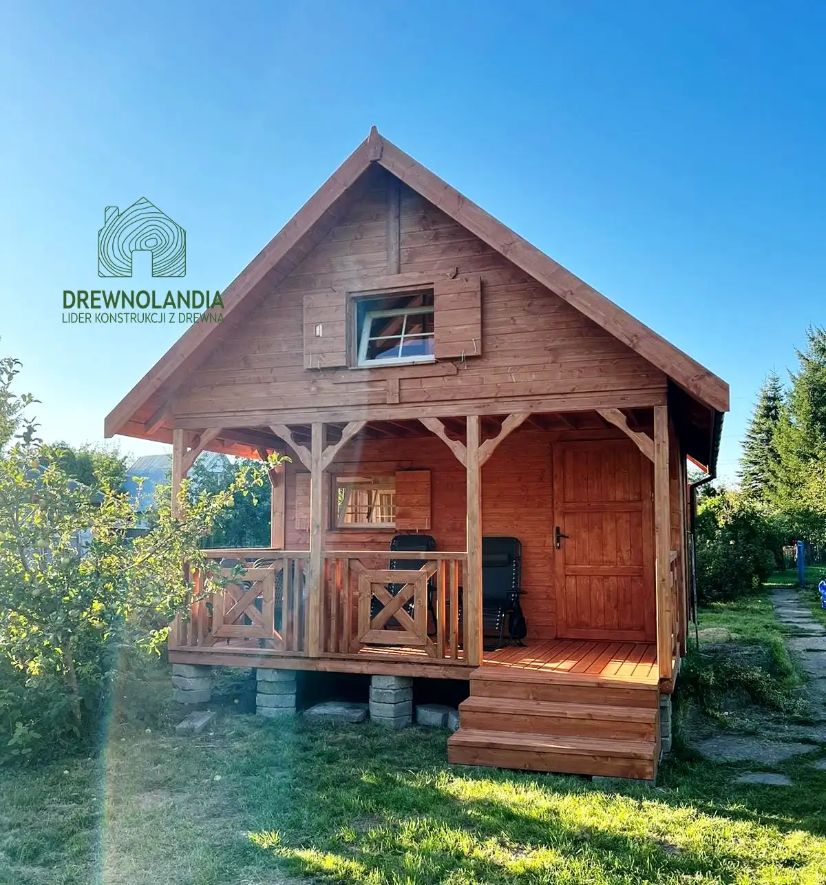 Drewniany domek letniskowy Amadeusz II z tarasem, przestronny i elegancki