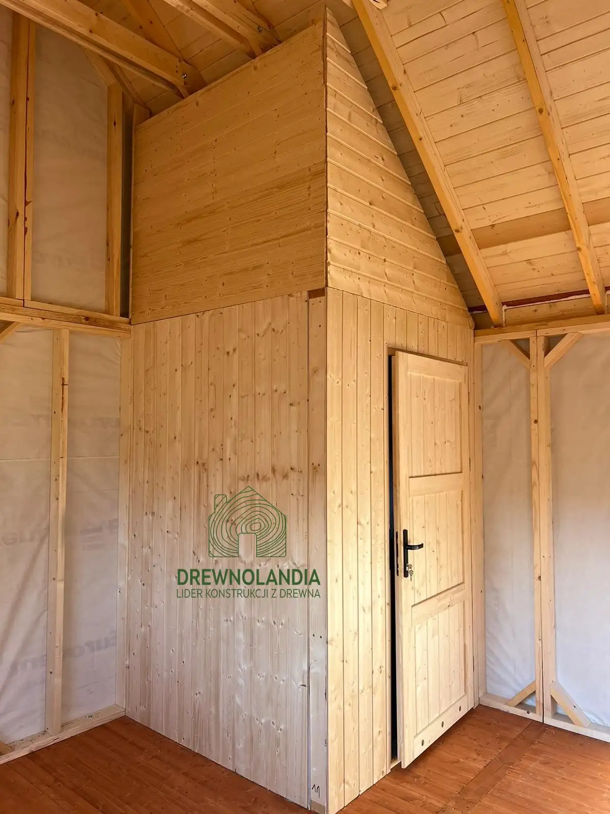 Amadeusz II - domek letniskowy 24m² z tarasem, widok na wnętrze