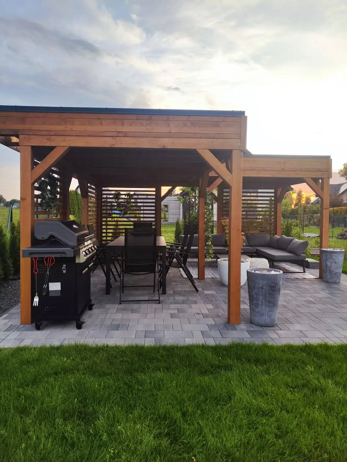 Altana Liwia - 6m x 6m