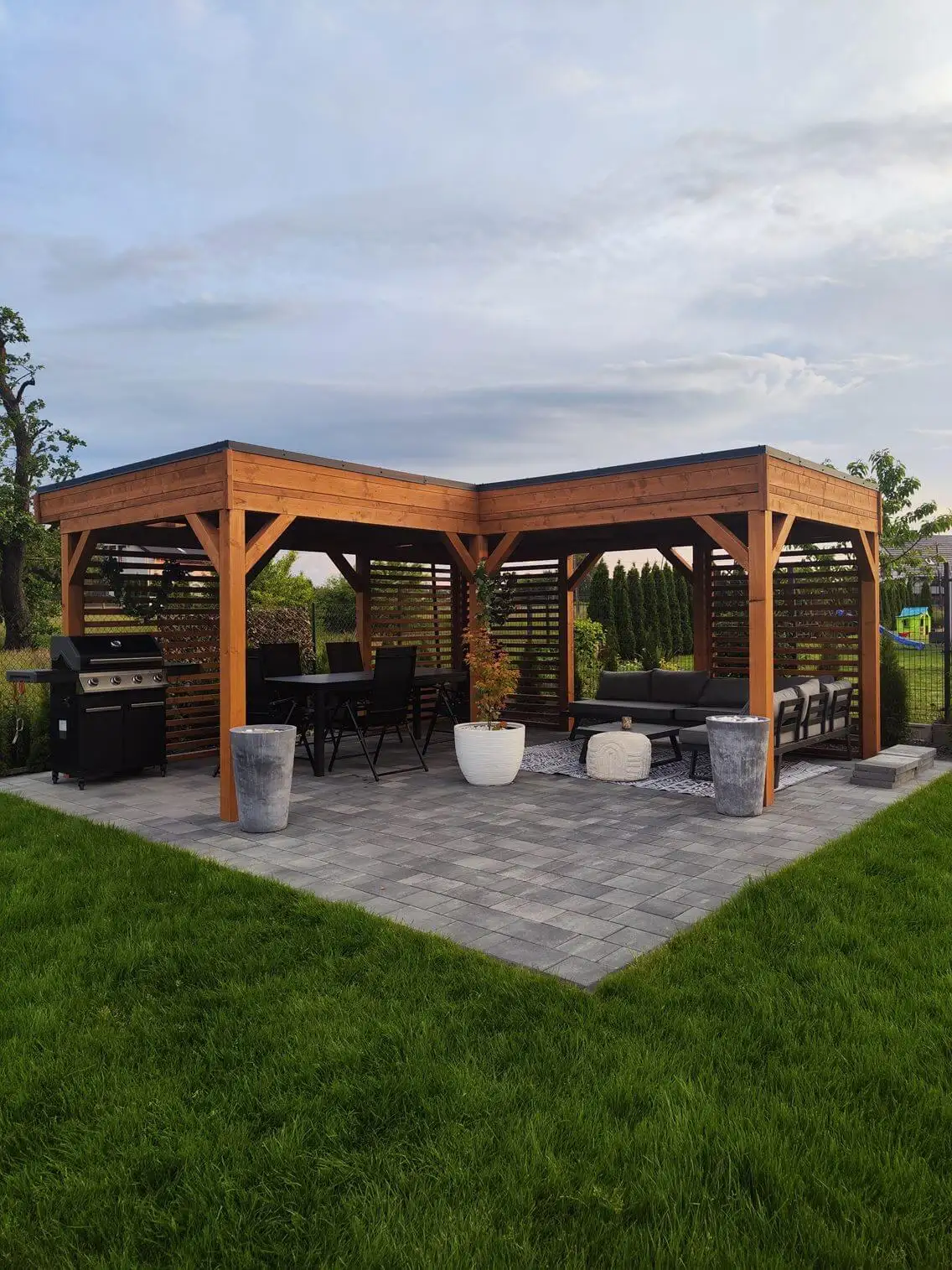 Altana Liwia - 6m x 6m