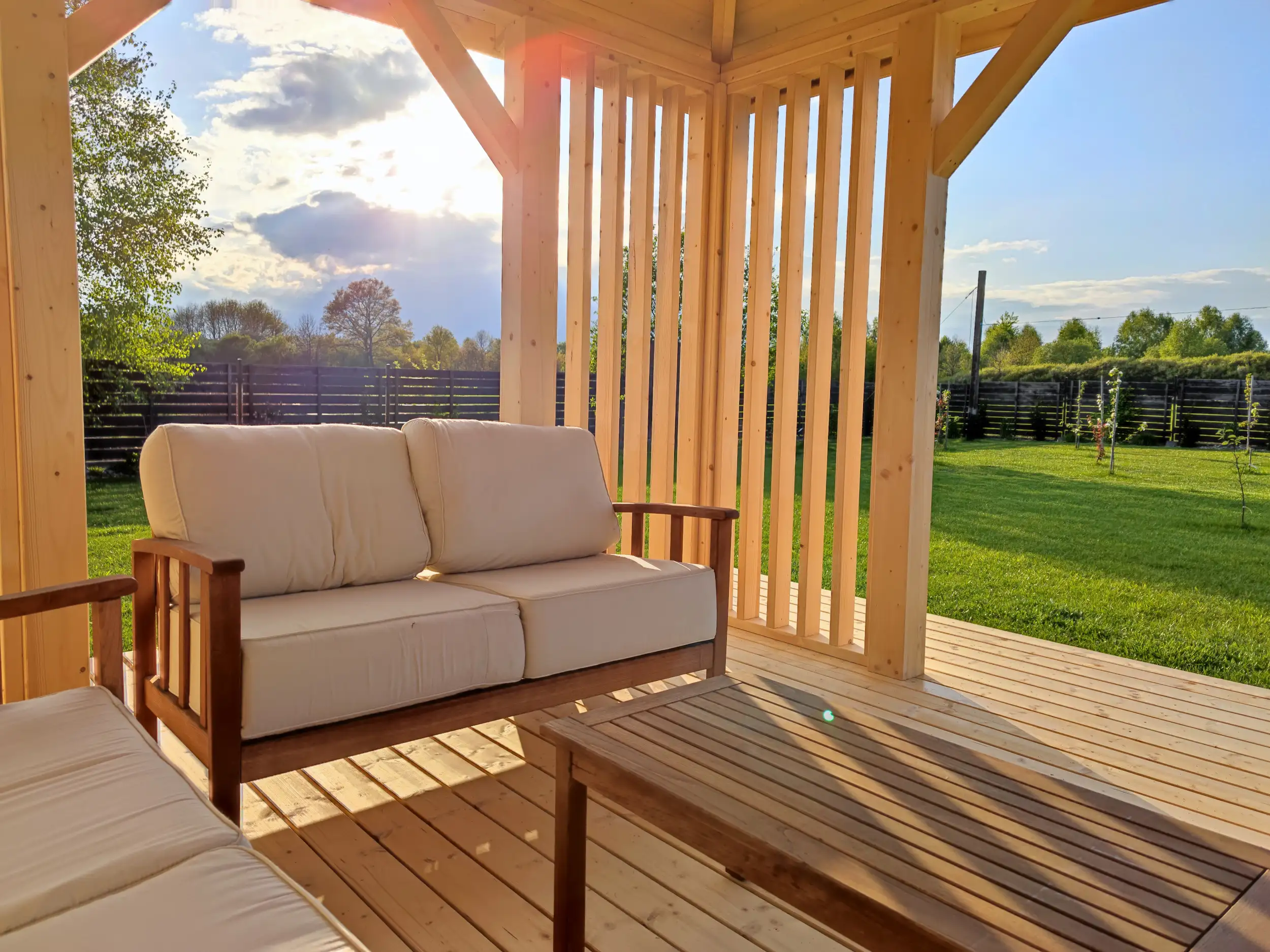 Drewnolandia – polski producent altan ogrodowych