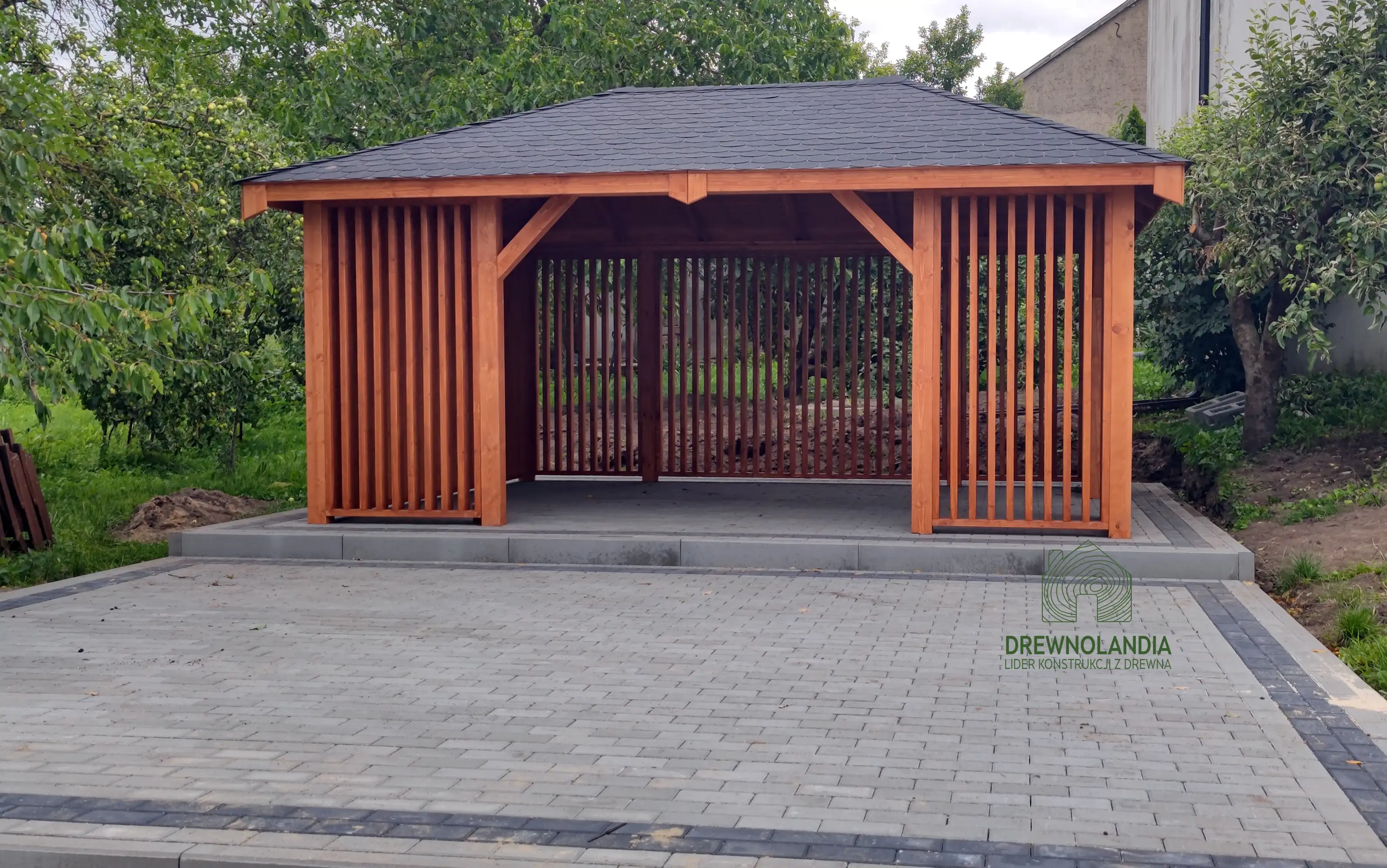 Nela – altanka ogrodowa drewniana o wymiarze 4x4 m