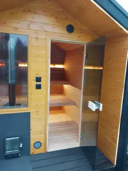 Sauna Fińska z piecem opalanym drewnem - zdjęcie 5