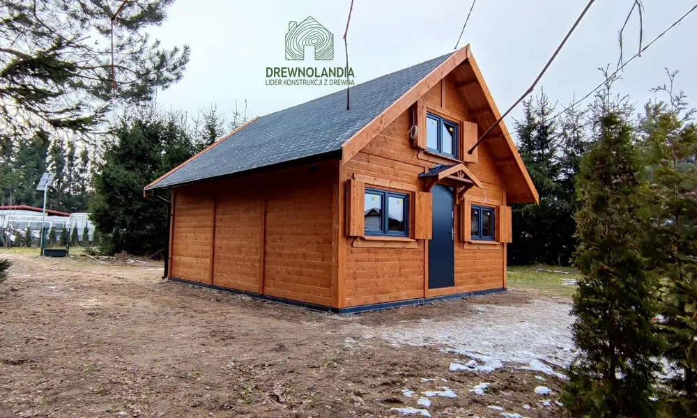 Domek drewniany CRA2 z antresolą – idealny na 30 m² przestrzeni