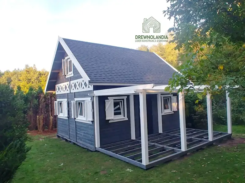 Domek Julianek SSZ 6x5,5m z tarasem (CRA)