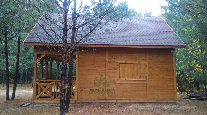 Domek Olaf 7x5m z tarasem bocznym 7x2m (SSO)