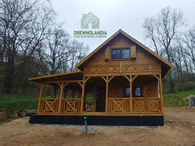 Domek Olaf 7x5m z tarasem bocznym 7x2m (SSO)