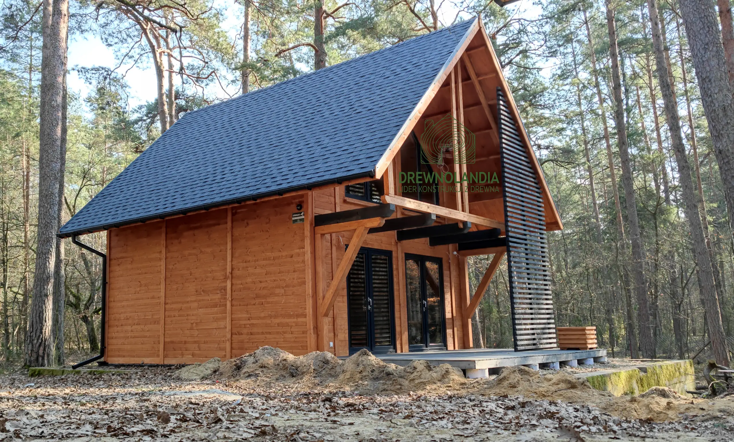 Domek Leon III 6m x 5,8m + taras 6m x 2m (SSO)