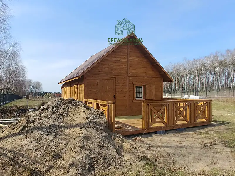 Domek Maciek II 5x5 + taras 5x3m (CRA)