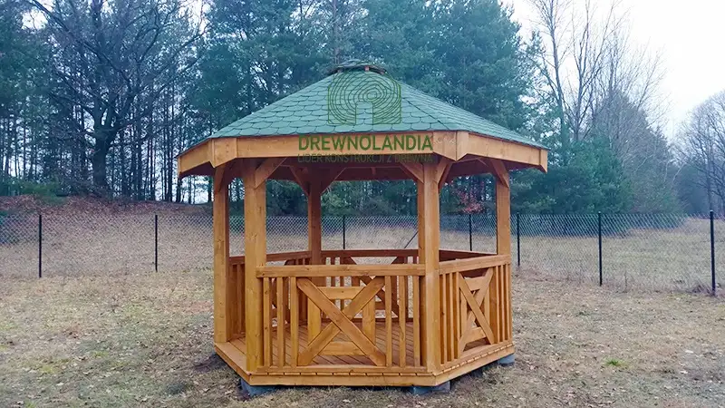 Altanki szesiokatne drewniane