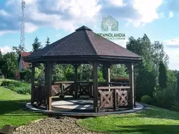 Altany wakacyjne z drewna