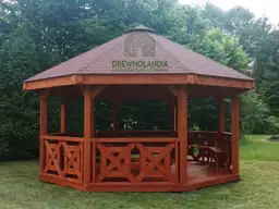 Altanka osmiokatna drewniana