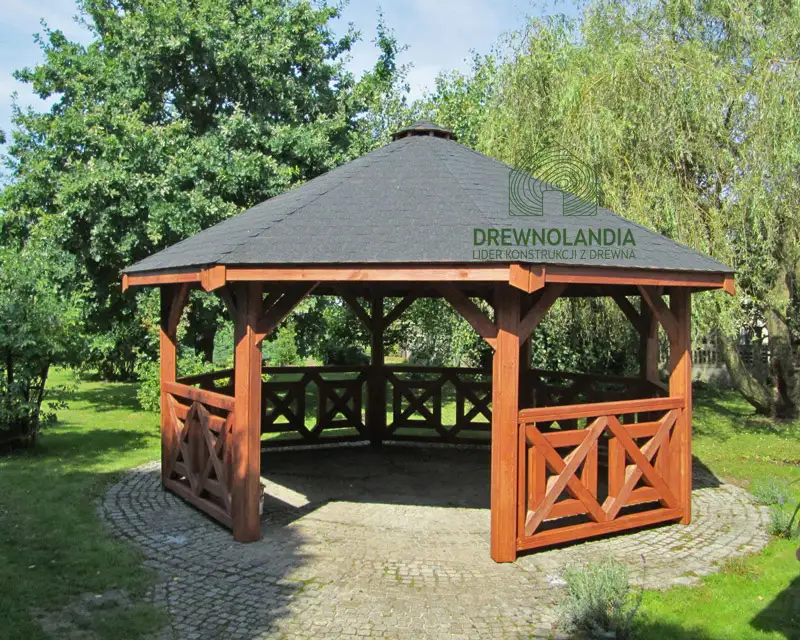 Altanka z drewna 2019