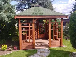 Drewniane altany kwadratowe