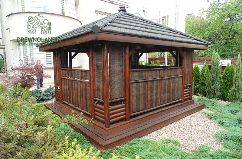 Altana pokryta blacha z posypka