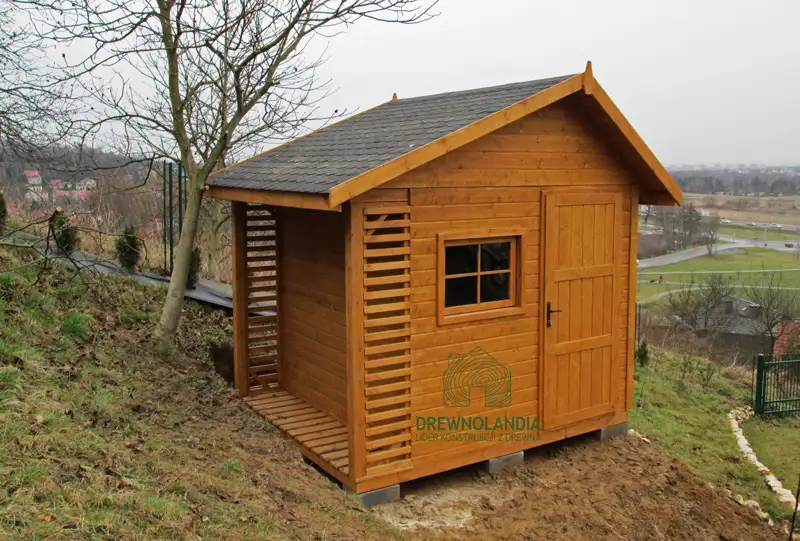 Domek gospodarczy z drewna Bonifacy - 3x2,5m 