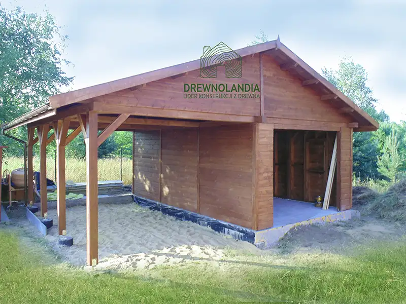 Wiata garaz z drewna