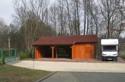 Garaz na dwa samochody 2017
