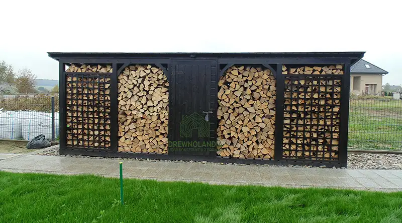 Drewutnia Dagmara - 7x1m, z magazynkiem narzędziowym