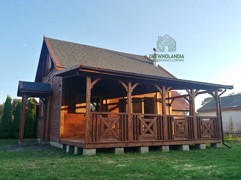 Drewniane domy producent montaz cena