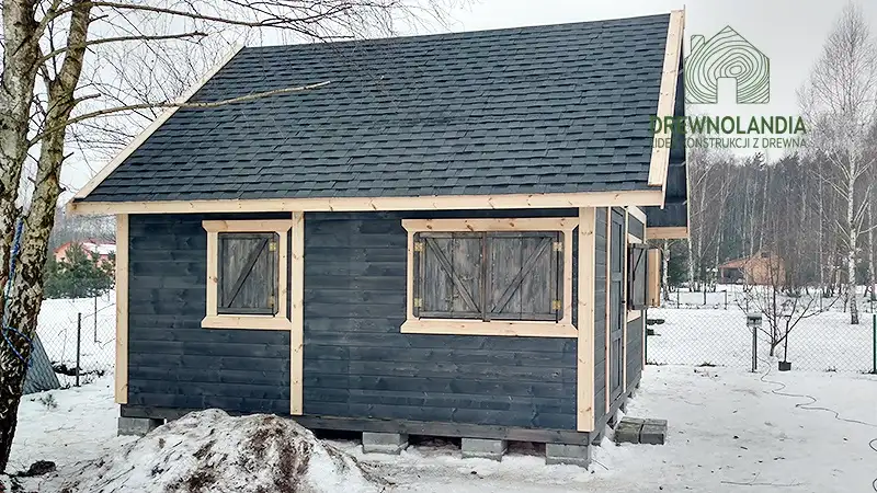 Letniskowy dzialkowy domek