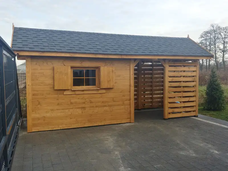 Drewniany domek na narzędzia z drewutnią Kuba 7x2m 