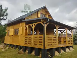 Rekreacyjny domek drewniany
