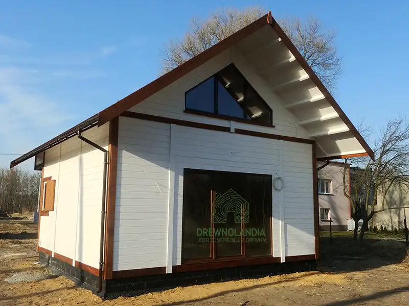 Nowoczesny drewniany domek z antresolą Adam IV 5,9m x 5,9m 