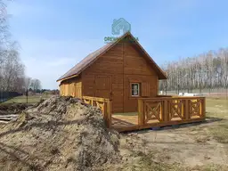 Letniskowy domek z drewna