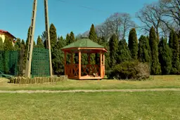 Altana na grilla ze znajomymi