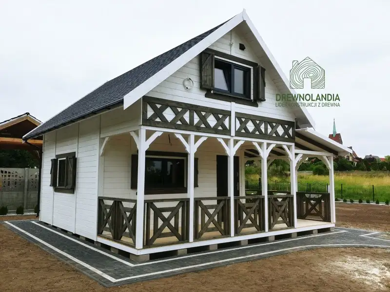 Domek z poddaszem i duzym tarasem