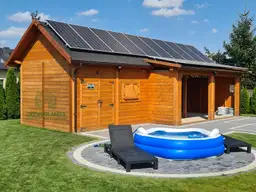 Dwustanowiskowy carport z drewna suszonego