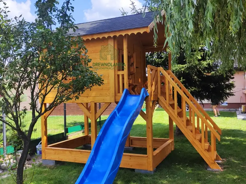Wlasny plac zabaw w ogrodzie