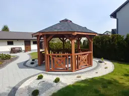 Altanka drewniana z drewna KVH