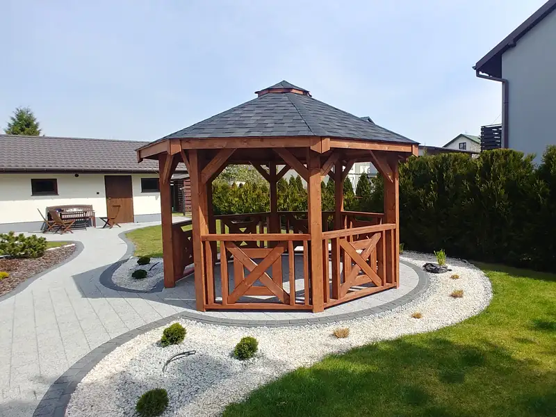 Altanka drewniana z drewna KVH