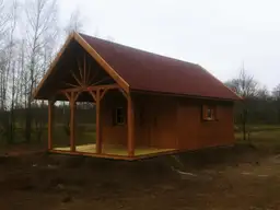 Drewniany domek letniskowy Olek 7,7x4,5m z dużym tarasem