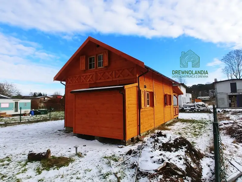 Domek 35m² Janusz z tarasem - letniskowy domek z drewna