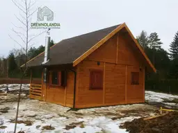 Letniskowy domek drewniany Wiktor IV, z tarasem, 5,9x5,9m, idealny do rekreacji