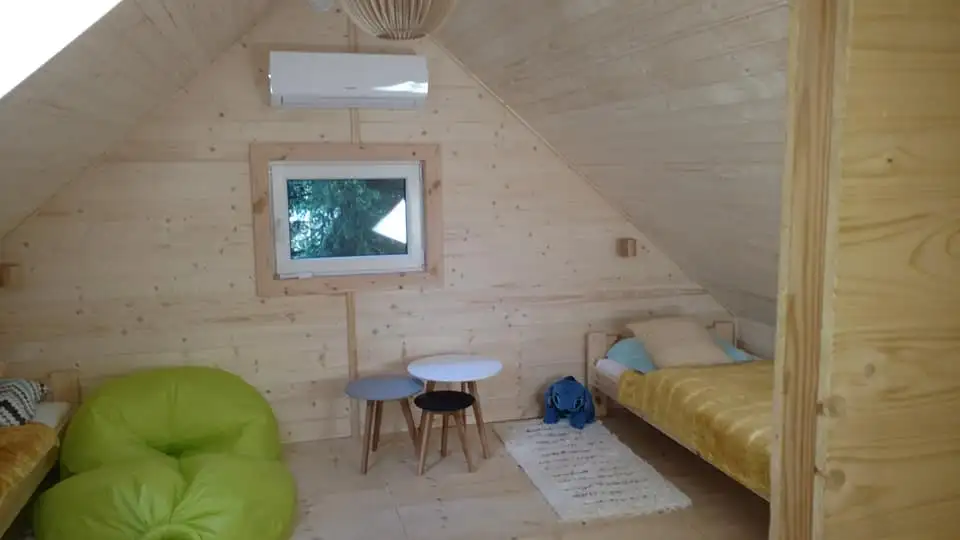 Wysokiej jakości domek rekreacyjny CRP6 – idealny na każdą porę roku