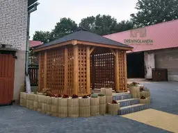 Kwadratowe altany ogrodowe