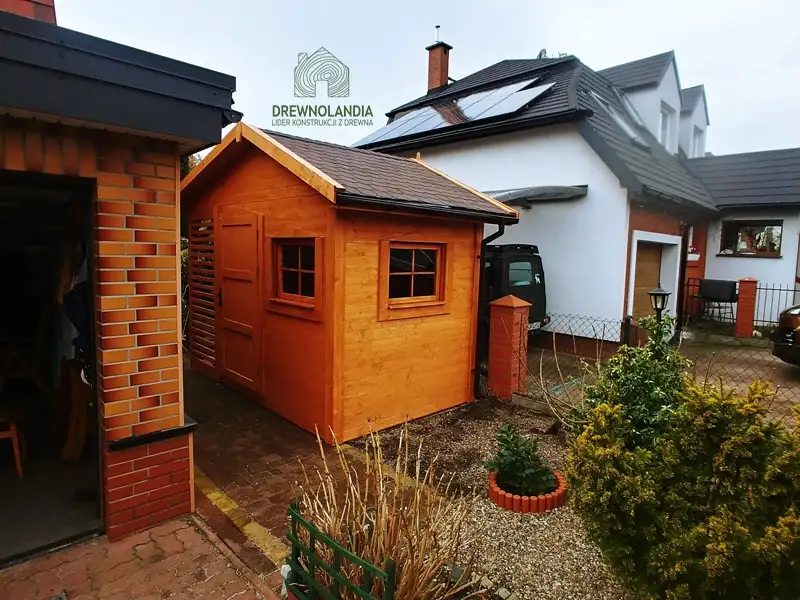 Domek gospodarczy z drewna Bonifacy - 3x2,5m 
