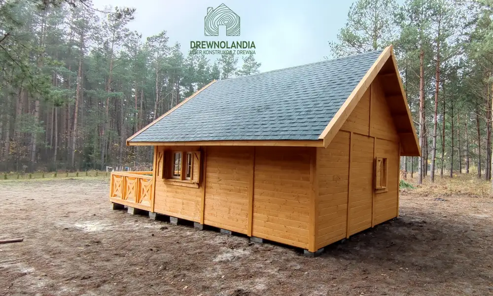 Domek z drewna Maciek II 5x5 + tars 5x3m  