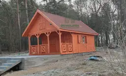 drewniany-letniskowy-domek-amadeusz-iv-drewnolandia