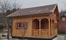 Drewnolandia CRA4 – elegancki domek całoroczny