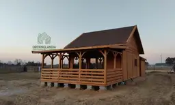 Drewniany domek Albert 7x5m – nowoczesny design z funkcjonalnym tarasem