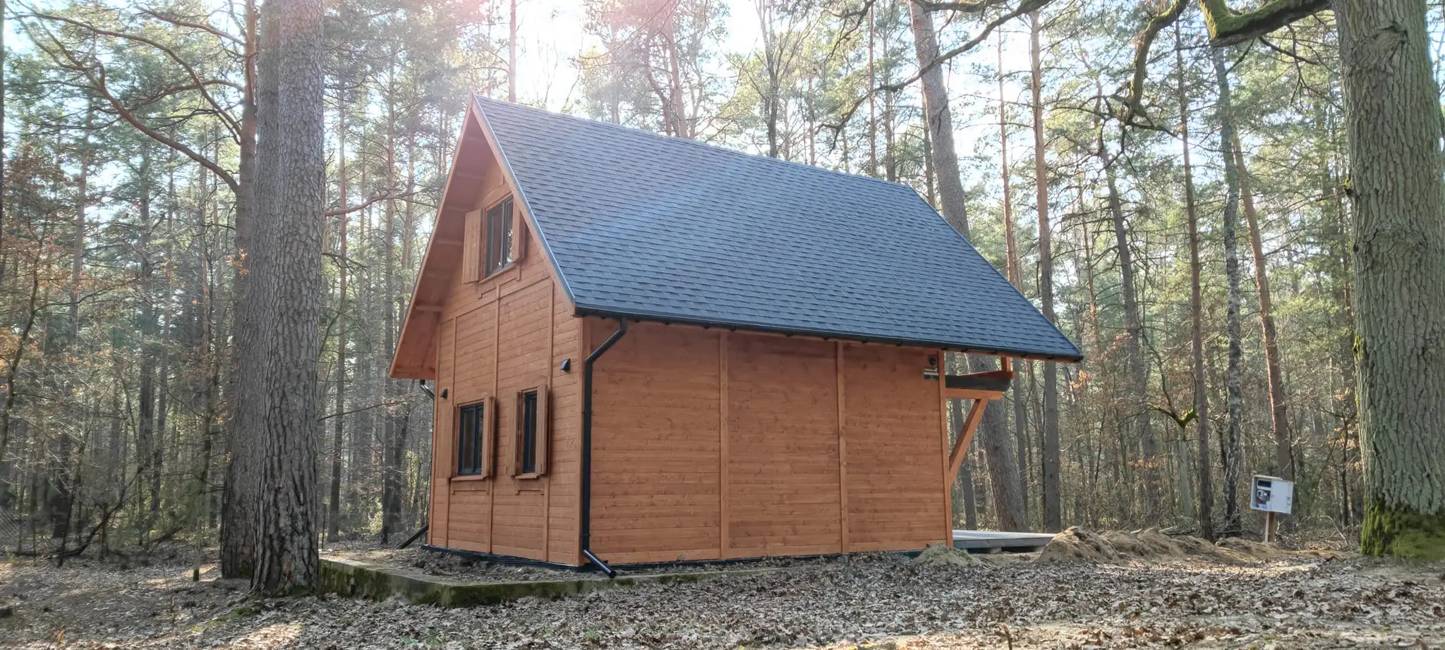 CRA13 - Drewniany domek całoroczny z przestrzenią użytkową, 35 m²