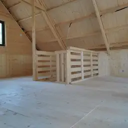 CRA13 - Widok detali elewacji drewnianego domku rekreacyjnego