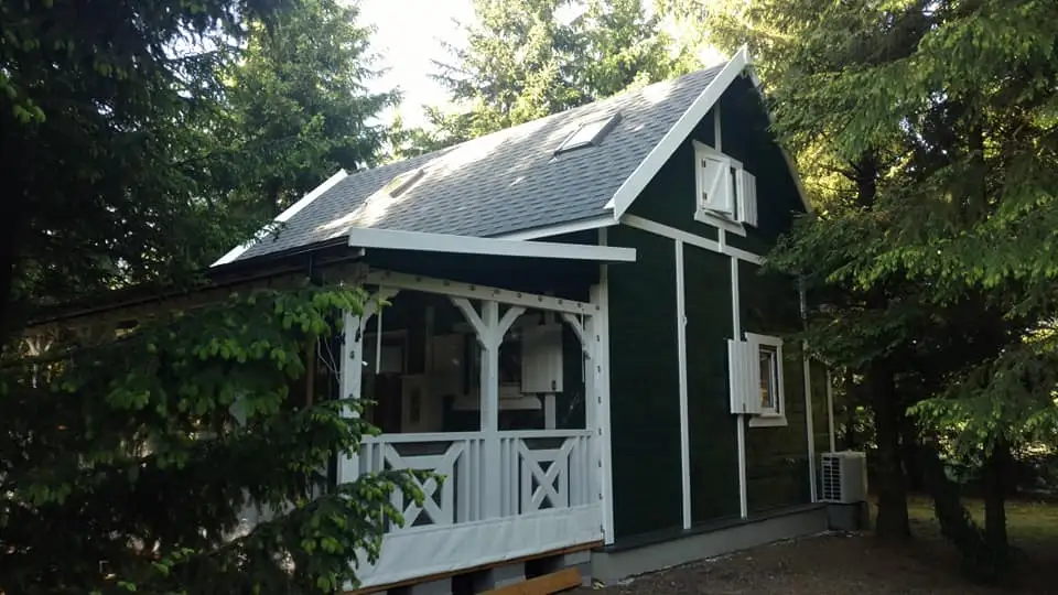 Widok boczny domku CRP6