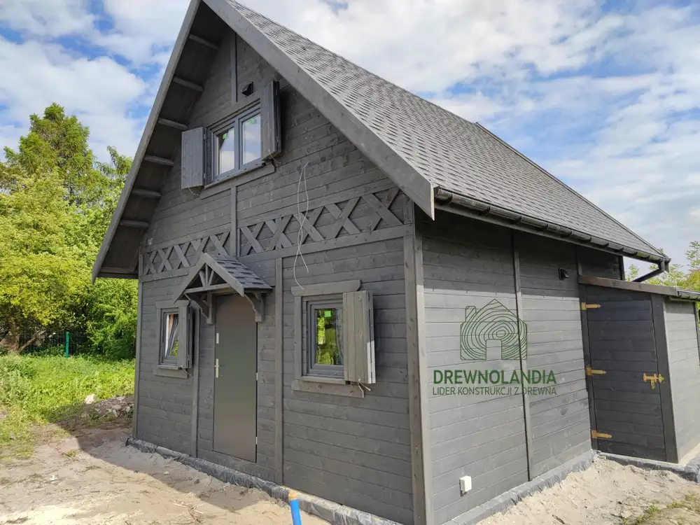 CRA2 PLUS – domek całoroczny Drewnolandia o nowoczesnym designie