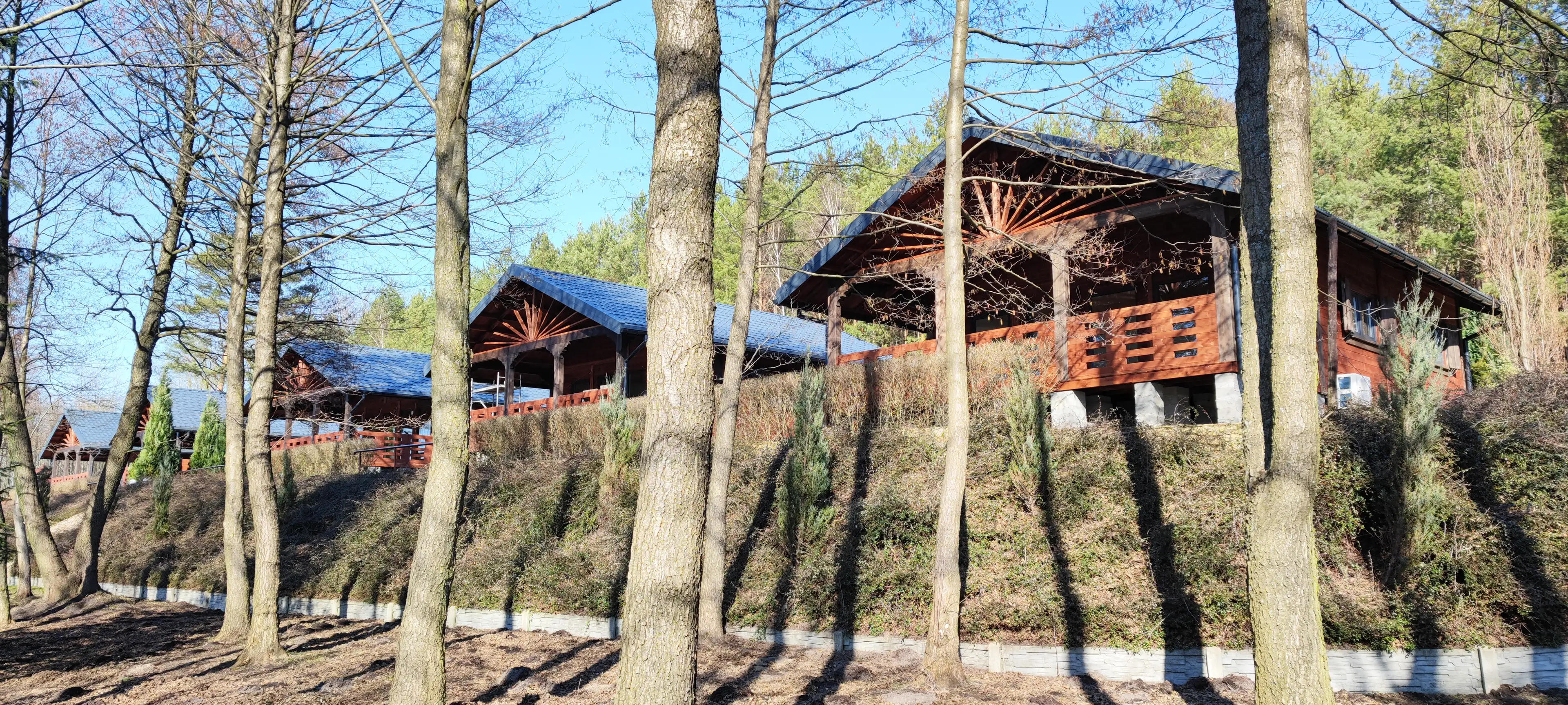 Domek CRK13 – widok na taras i nowoczesne wnętrze